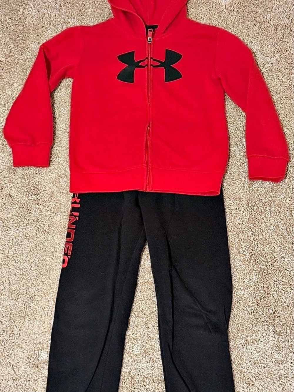 Under Armour Boys Size 6 Red Full Zip Hoodie & Black Pants Logo Set